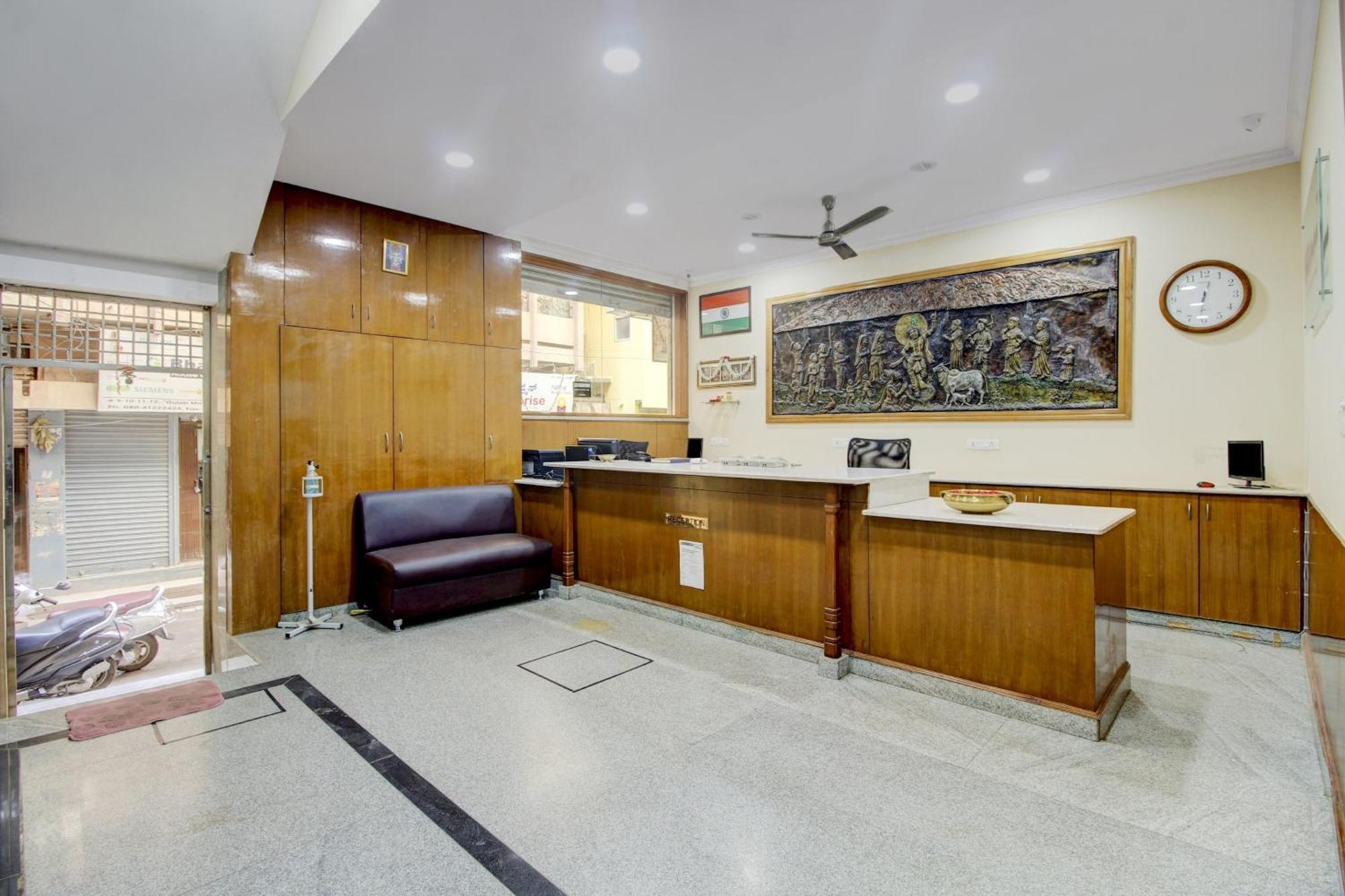 Super Hotel O Nar Comforts Near Ksr Railway Station بنغالور المظهر الخارجي الصورة